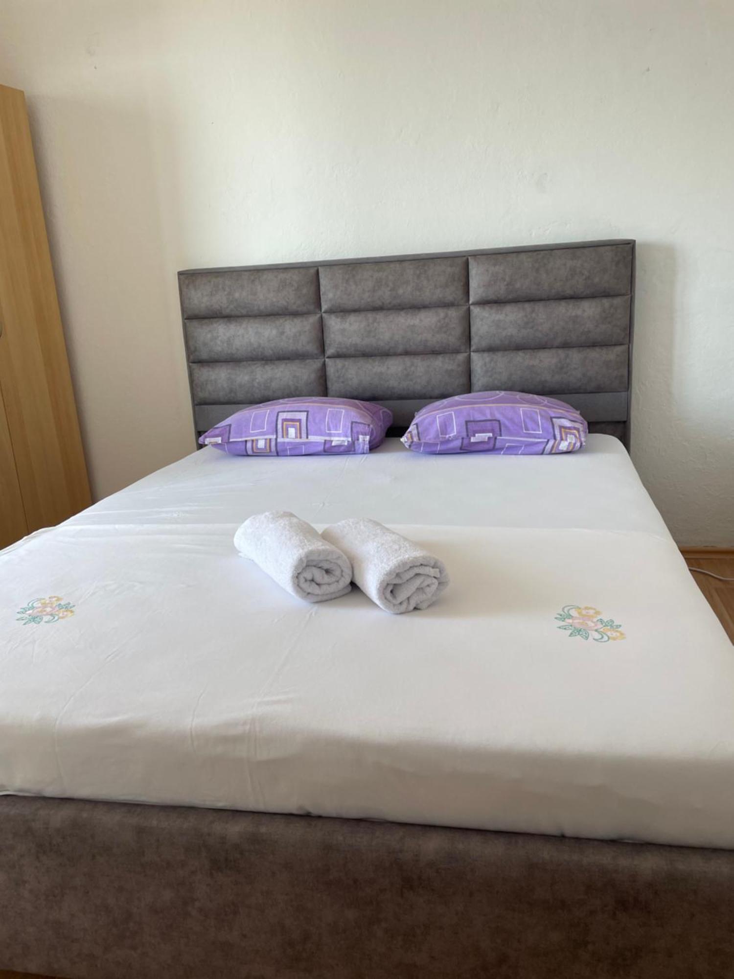 Em Apartments Ulcinj Exteriér fotografie